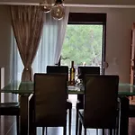 Apartman Precious Emma's House