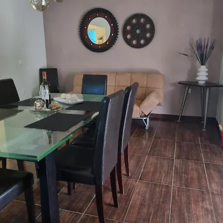 Апартаменты Precious Emma's House *