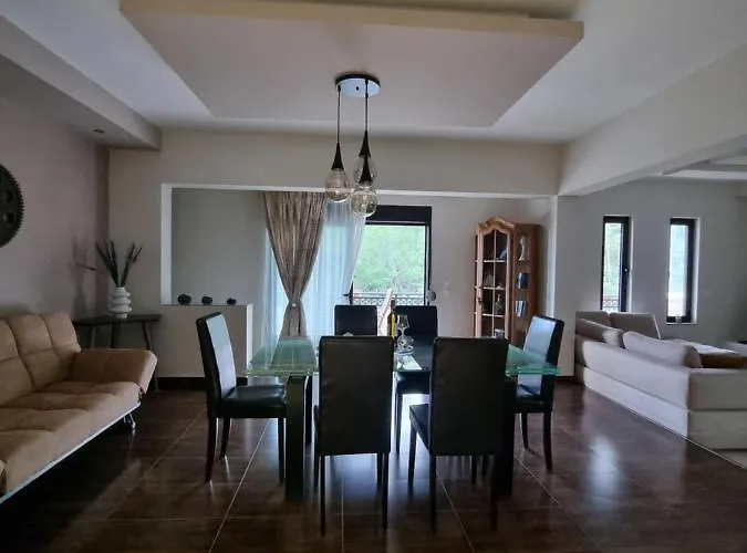 Precious Emma's House Апартаменты