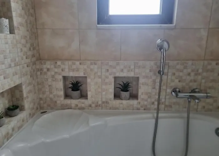 Precious Emma's House *