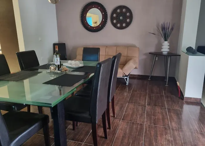 Daire Precious Emma's House *