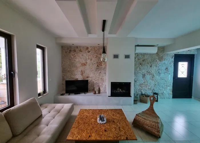 Precious Emma's House Афанту