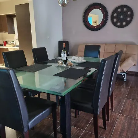 Precious Emma's House 阿凡投