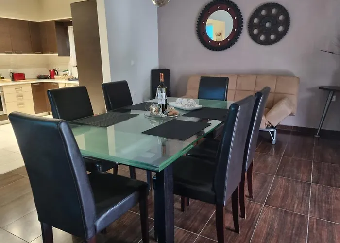 Precious Emma's House אפאנטו